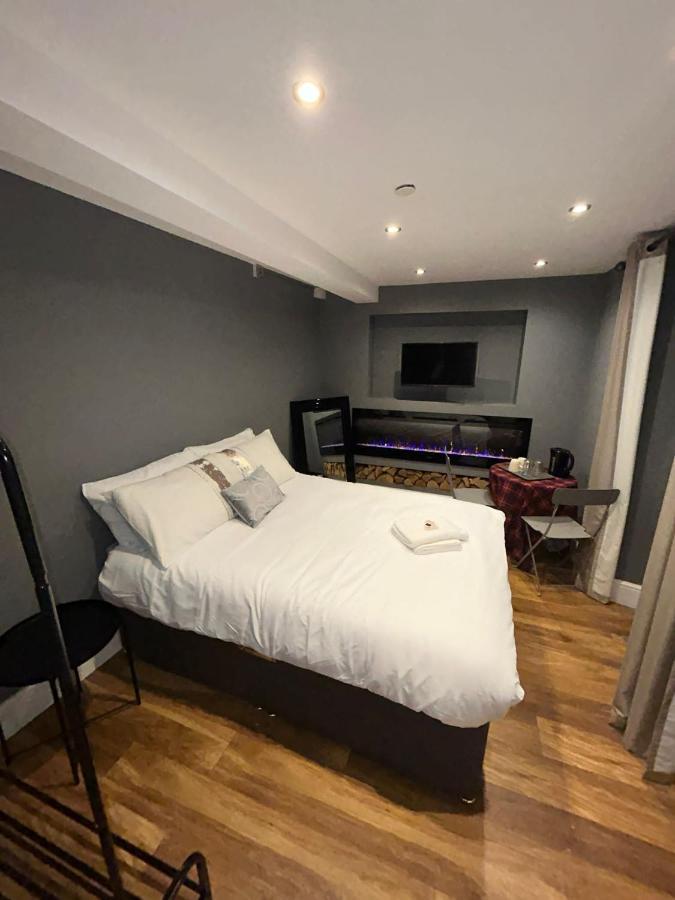 Séjour chez l'habitant Cosy Double Bed With Fire Place